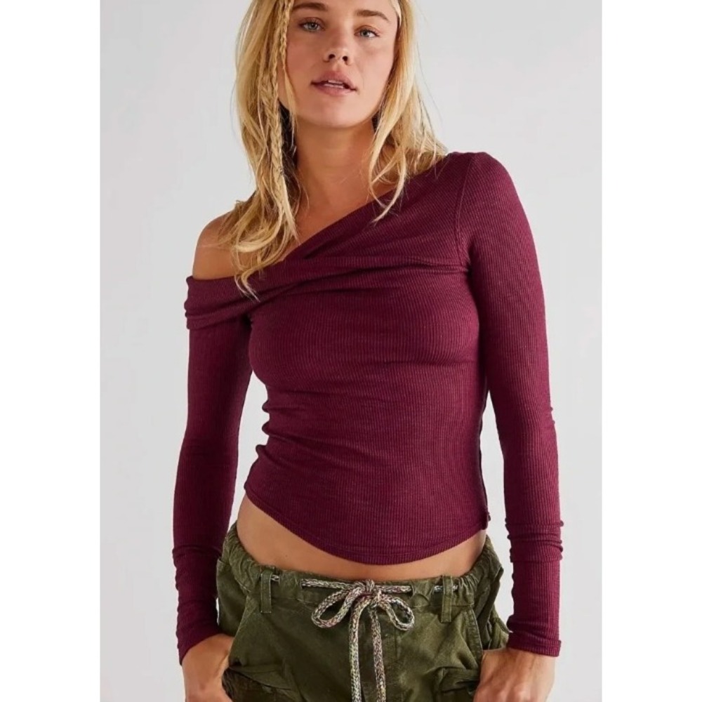 We The Free Free People Addie Ribbed Layering Top Pomegranate Burgundy L NEW